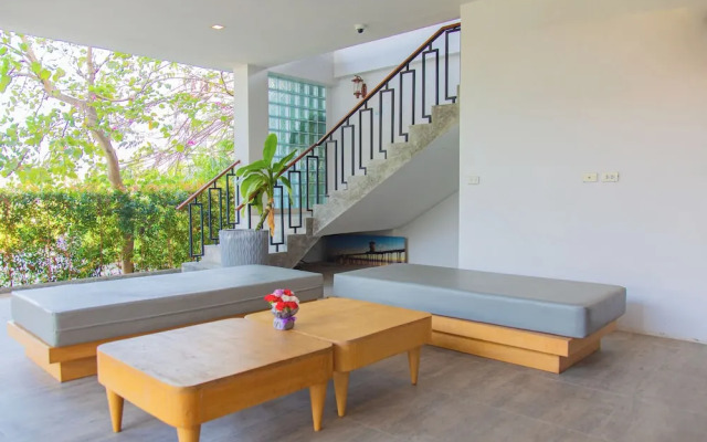 Alhambra Pool Villas & Pool Access Rooms