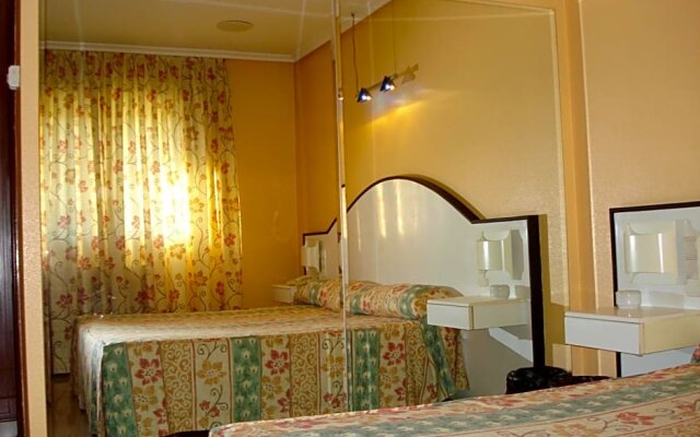Motel Cancun Barbadas Ourense