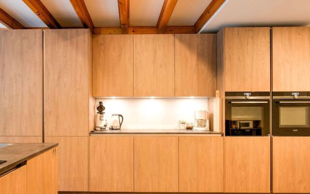 Spacious Farmhouse With Sauna, Hottub