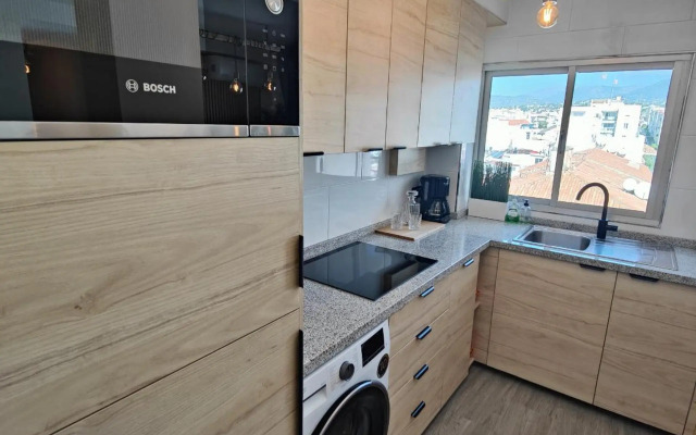 AP187 Coronado 78 - Parador