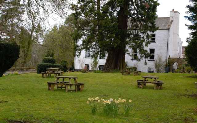 Lowbyer Manor Country House