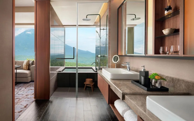 Higashiyama Niseko Village, a Ritz-Carlton Reserve
