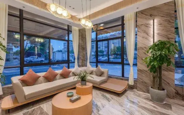 Duogao Hotel (Cixi Zhouxiang Branch)