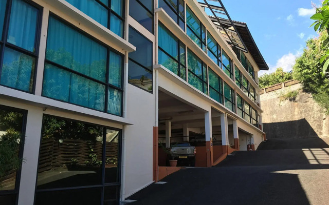Tahiti Airport Motel