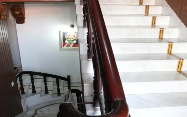 Hotel White Rose