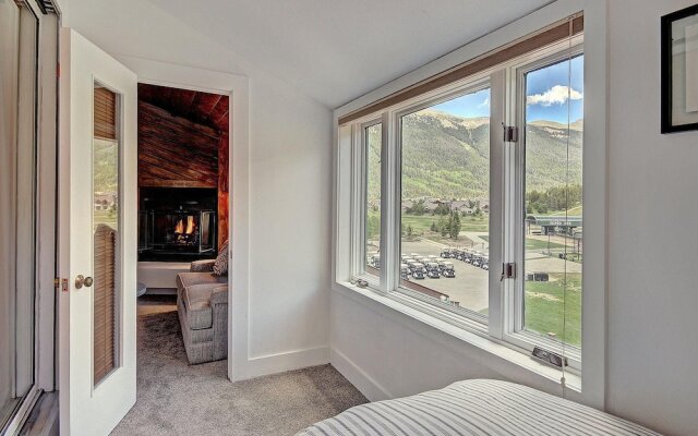 Newly Remodeled Ski-In Ski-Out Right By The Lift - FP304 by RedAwning