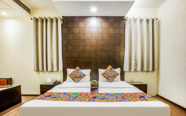 FabHotel Aashraye