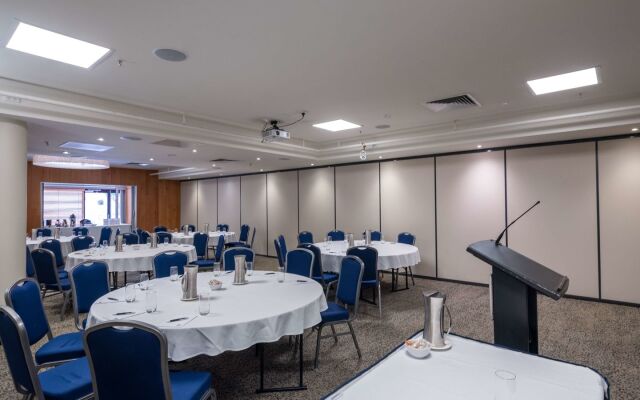 The Old Woolstore Apartment Hotel