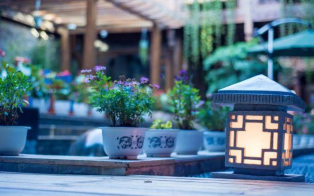 Lijiang Qupin Life Inn (East Gate Branch of Shuhe Ancient Town)