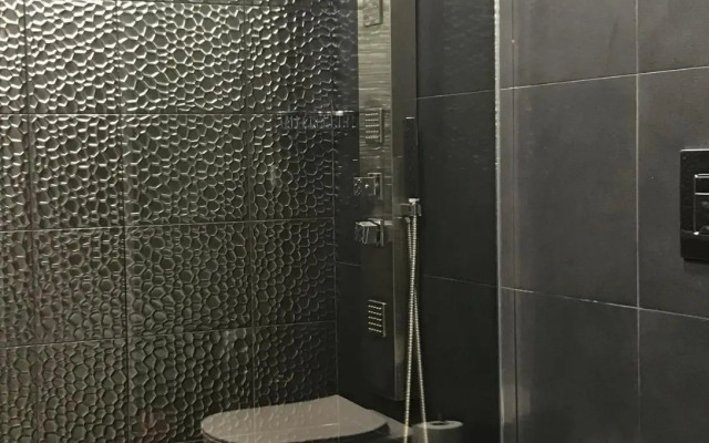 L apartment