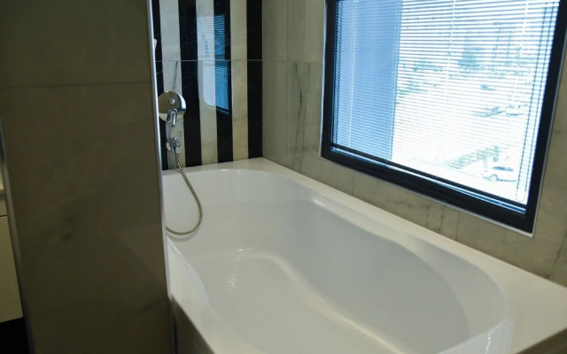 Cepnis Hotel