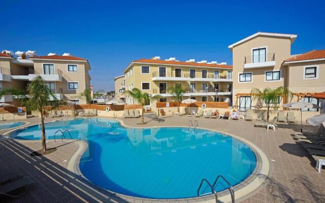 Kyklades Resort & Spa