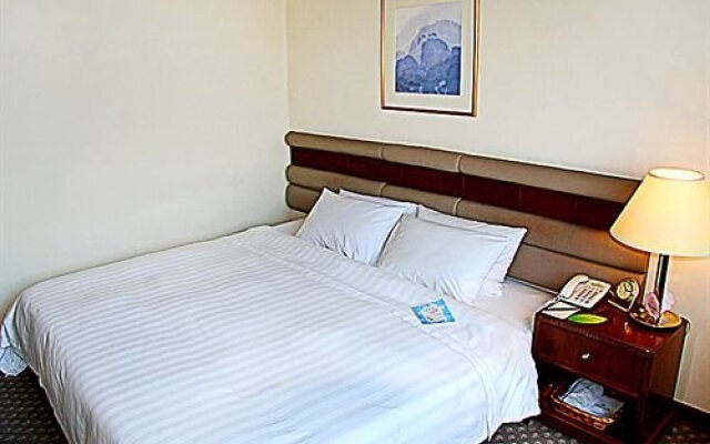 Swiss-Belhotel on the Park