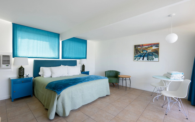 Monkey Tree Hotel 14
