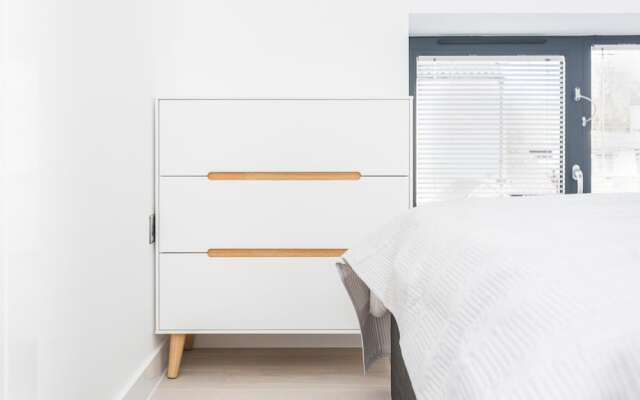 Modern, Brand New Townhouse in Bath