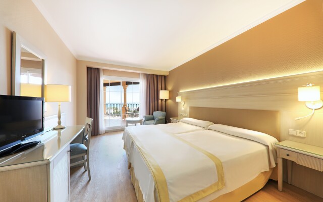 Iberostar Waves Málaga Playa Hotel