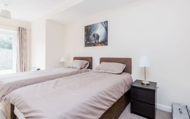 Manor Lodge Apartments