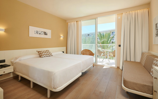 Protur Badia Park Aparthotel