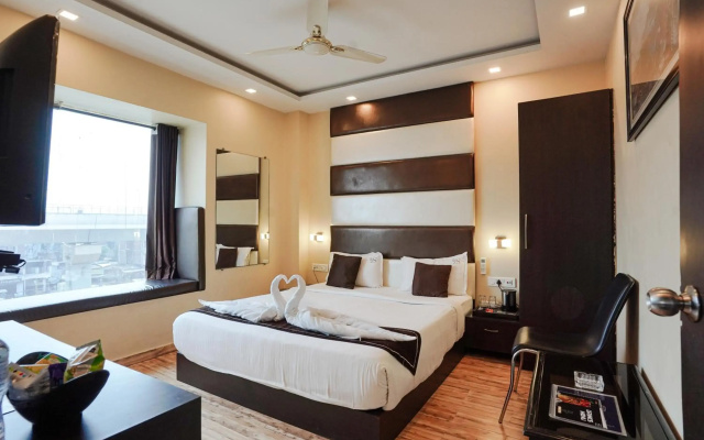 Oyo Rooms Parama Island Em Bypass