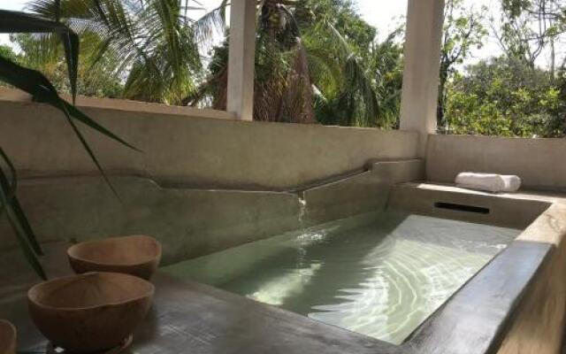 La Flor Casa Boutique