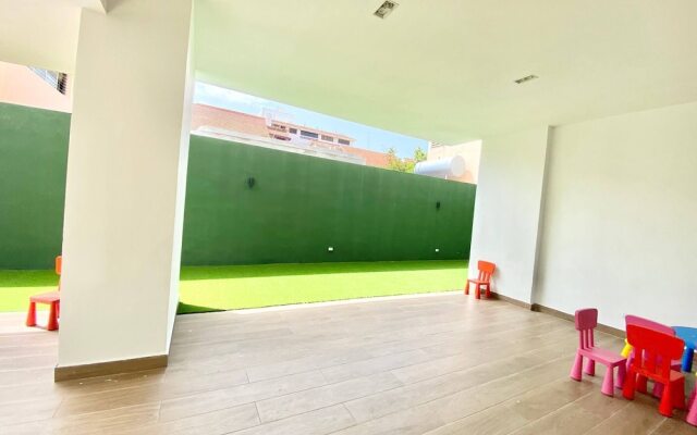 Luxury 1br , Pool, Gym, Close Agora Mall