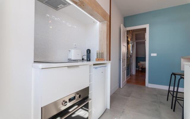 Fascinating 2 bedroom apartment with river view