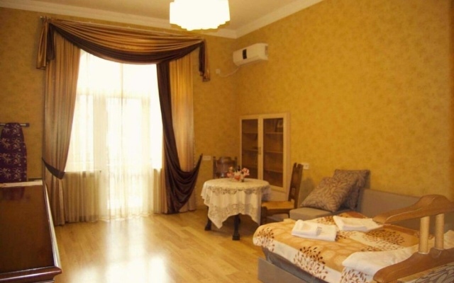 Апартаменты на ул. Костава