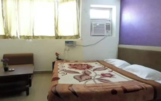 Goroomgo Viren Holiday Home Agra