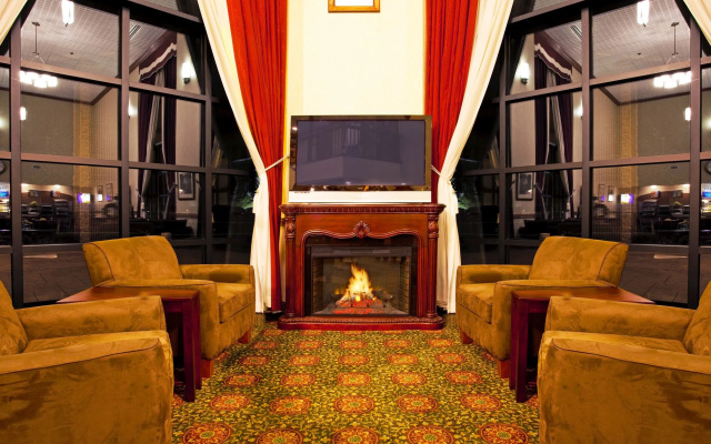 Holiday Inn Express Grand Rapids Airport North by IHG