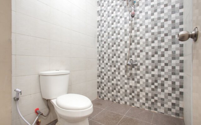 Oyo 1295 Linns Family Residence