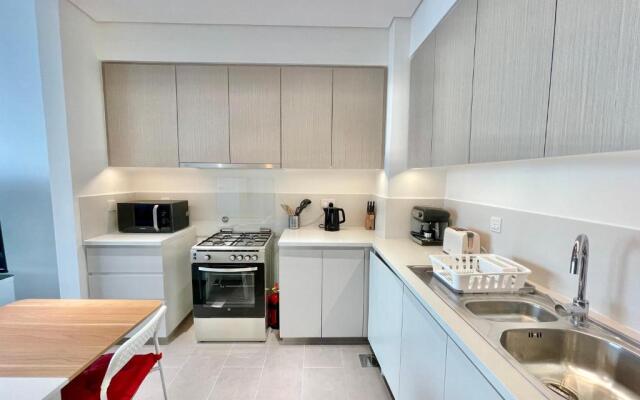 Wonderful 2bedroom with Balcony -Dubai Hills