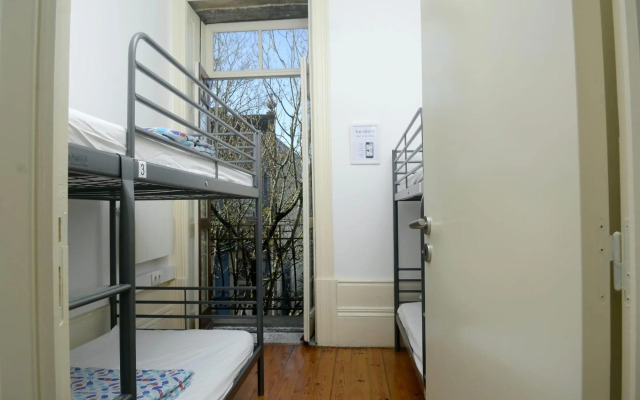 O2 Hostel