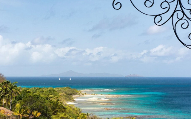 FireFly Hotel Mustique