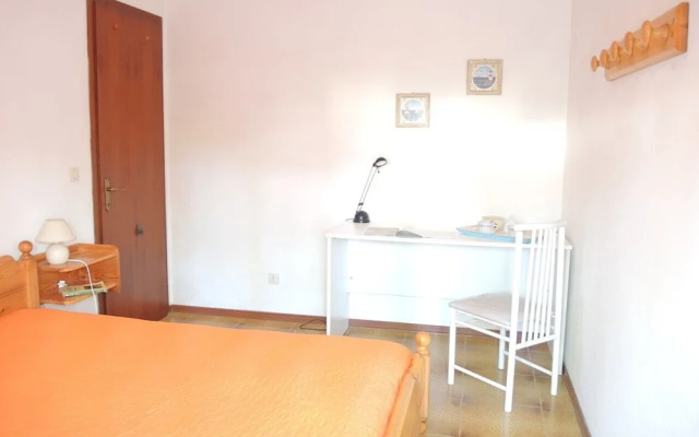 Spacious Flat With Common Pools and Kids'play Area