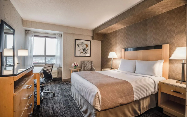 Monte Carlo Inn Barrie Suites