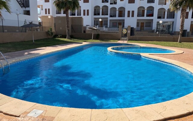 Lovely 2-bed House in Punta Prima, Orihuela Costa