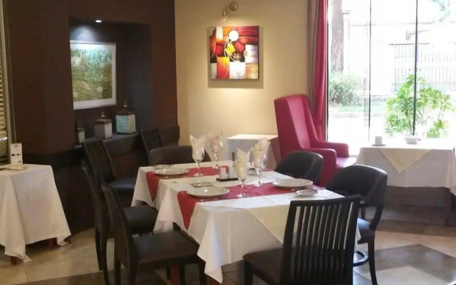 Le Moustier Suites