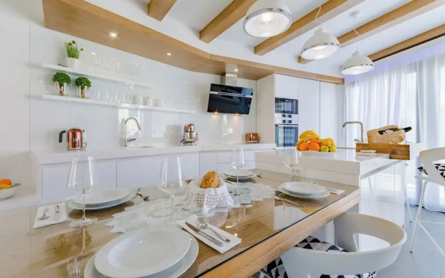 Villa Stone Pearl
