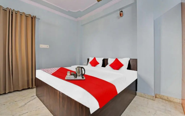 Oyo Flagship 93038 Hotel Regal Stay