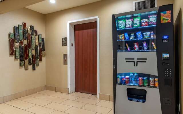 Comfort Inn Opelika - Auburn