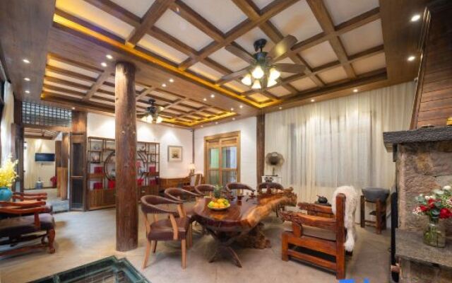 Ruyuan Mansion · Lijiang Naxi Style Garden