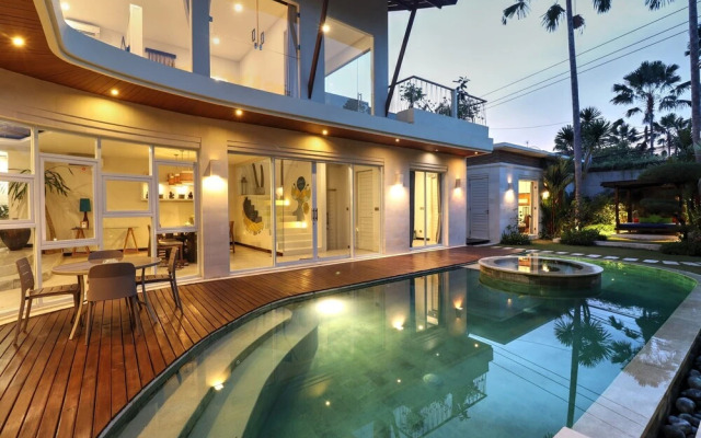 Luxury Villa K Central Seminyak