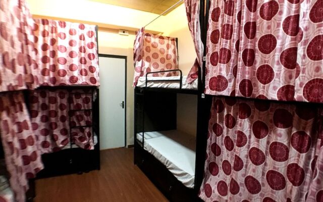 BKC Backpackers - Trade Centre