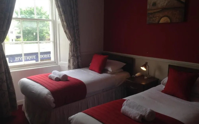 Aberdour Hotel & Stables Rooms