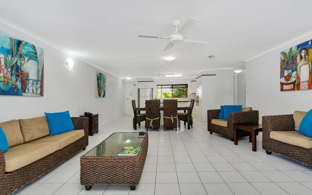 Roydon Beachfront Apartments