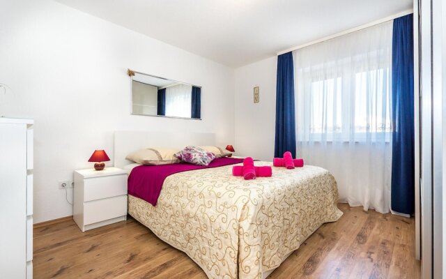 Amazing Home in Vodice With Wifi and 3 Bedrooms