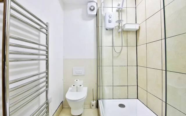 2 Bed Apartment Near Cardiff Bay