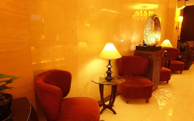 Luxury Condo at Forbeswood Parklane