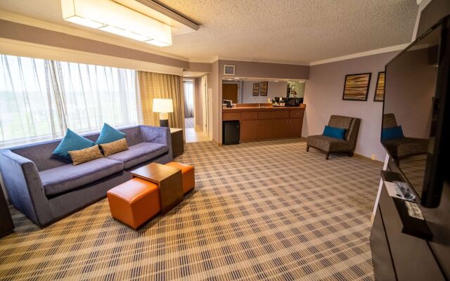 Embassy Suites by Hilton Kansas City Overland Park