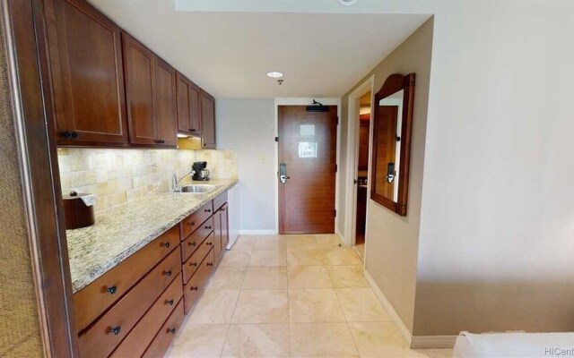 Luana 217 Condo by Redawning